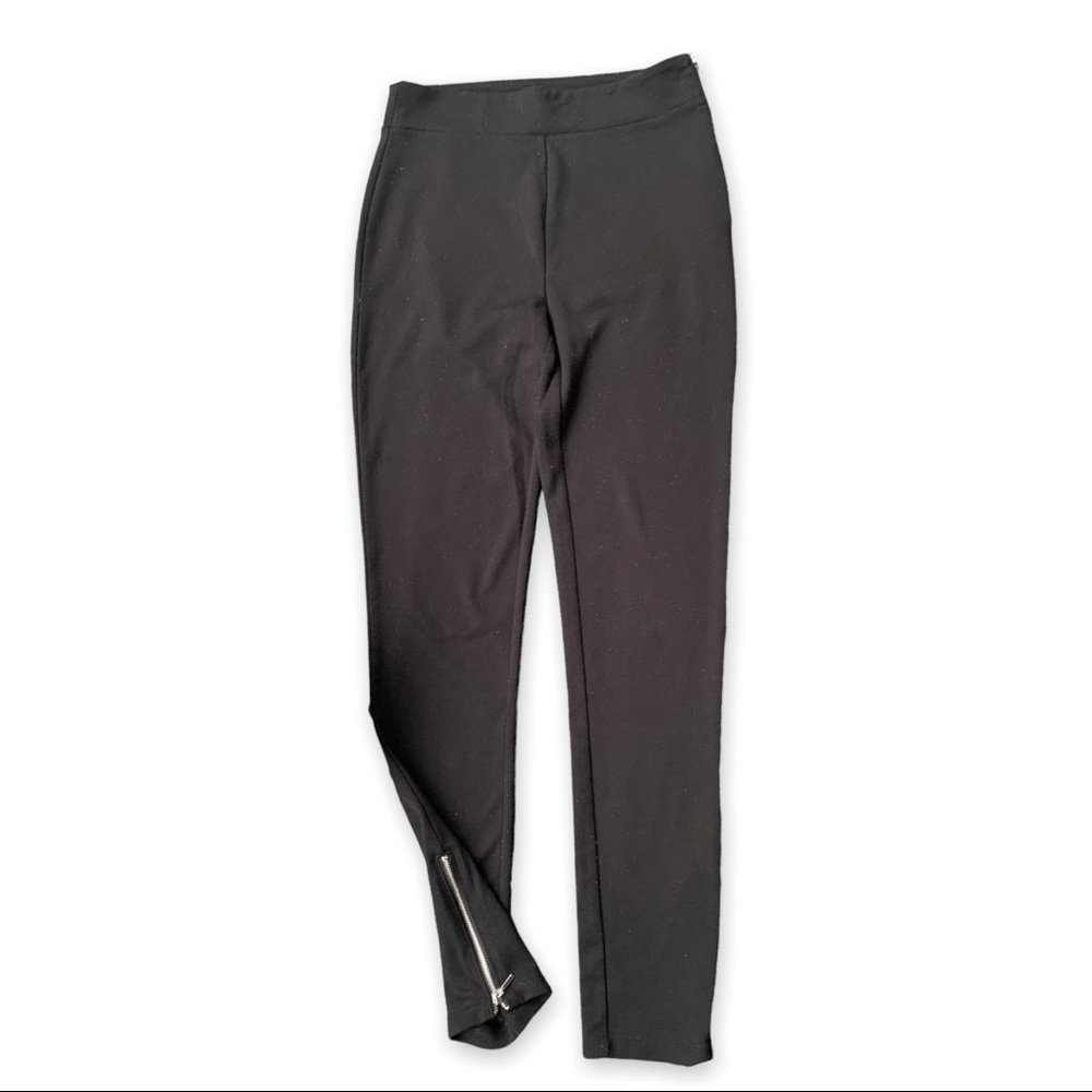 Forever21 trouser legging pant with size zipper and hidden button women’s size M